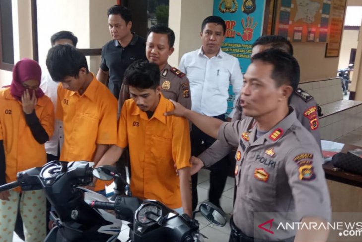 Polisi Jambi ringkus dua sejoli tersangka curanmor di kampus