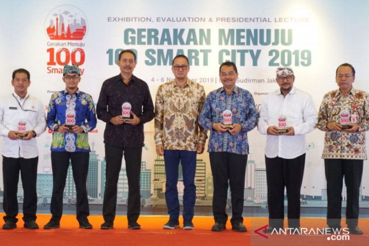 Denpasar sabet penghargaan