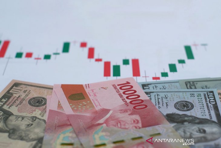 Rupiah melemah 12 poin Selasa pagi