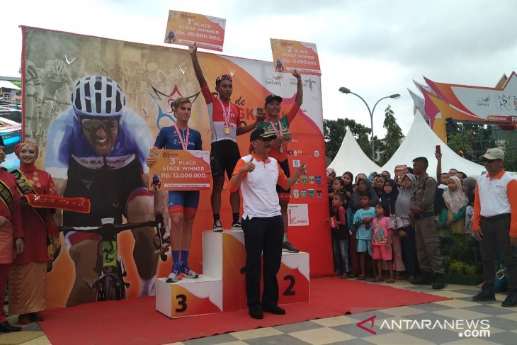 Jamalidin Novardianto menangi balapan etape VIII TdS 2019