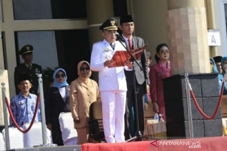 Pemkot Pangkalpinang gelar upacara peringati Hari Pahlawan ke-74