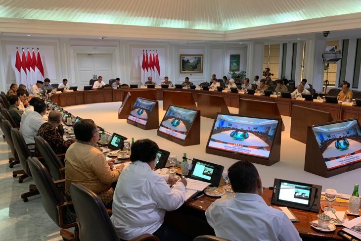 Presiden Jokowi : menteri belajar dari AS sebelum terbitkan peraturan