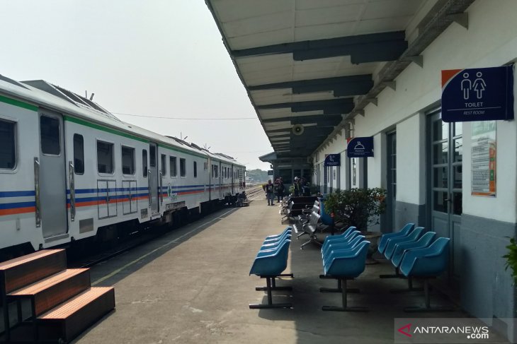 Railfans Bandung A Twitteren Jadwal Ka Lokal Patas Bdg