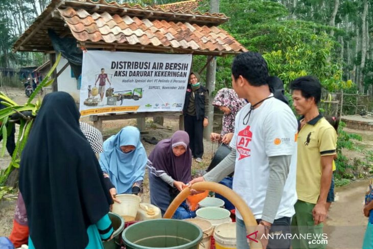 Pelindo - ACT distribusikan 105.000 liter air bersih