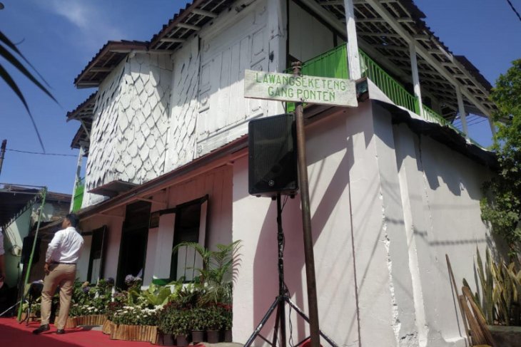Pemkot Surabaya bersama SCN resmikan Kampung Lawang Seketeng