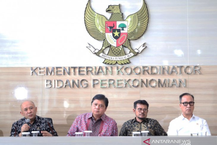 Menkop Teten kelompokkan UMKM dalam koperasi permudah penyaluran KUR