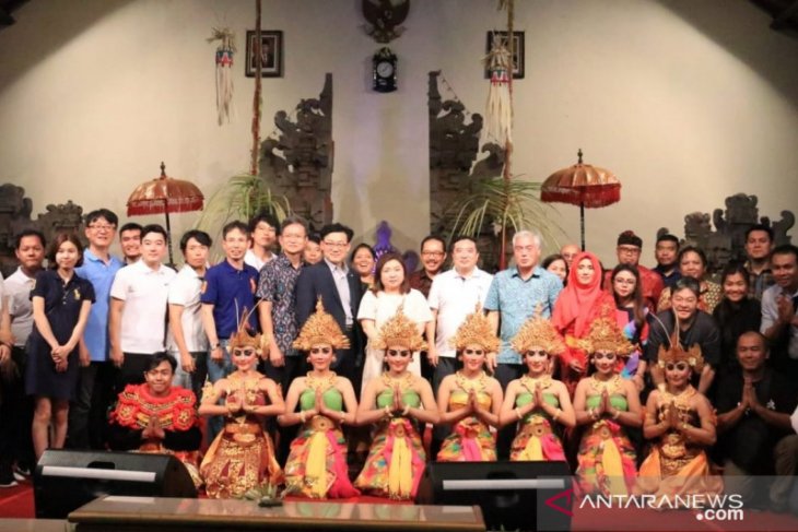 Wagub Bali sambut seniman ASEAN-Korea Selatan yang tampil di