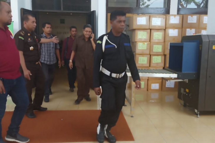 Kajati Maluku tahan tiga tersangka kasus terminal transit Passo
