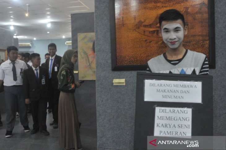 Seniman Sumsel beri pelatihan seni lukis gratis