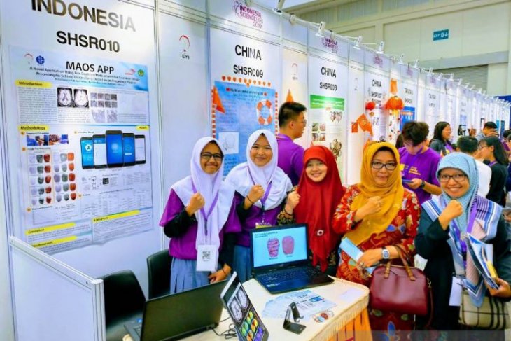 Mahasiswa Unbraw Malang buat alat deteksi dini skizofrenia
