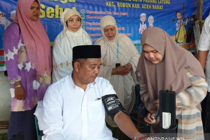 Bupati Aceh Barat luncurkan pengobatan gratis tiap pekan untuk warga