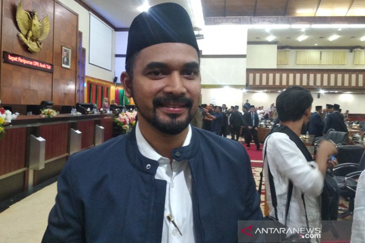 Pemerintah diminta atasi kesulitan masyarakat dapatkan elpiji