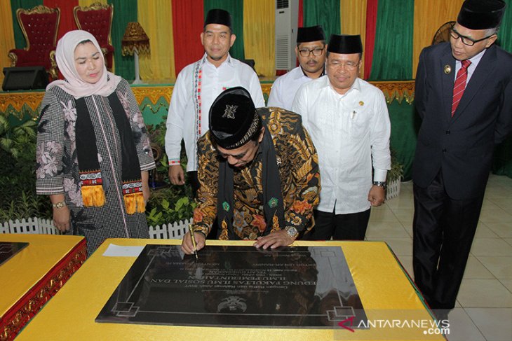 Menag sebut UIN Ar Raniry berpeluang tingkatkan Iptek di era 4.0