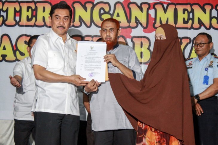 Istri narapidana terorisme Umar Patek resmi jadi WNI