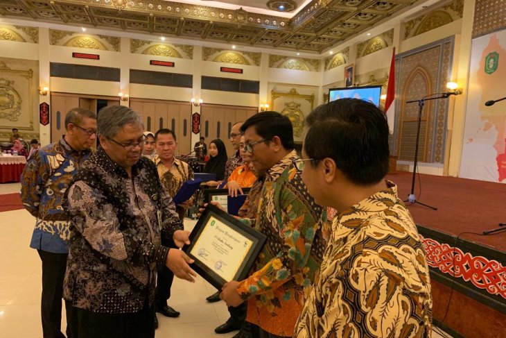 Bayar PBB P3 tepat waktu, Antam raih penghargaan