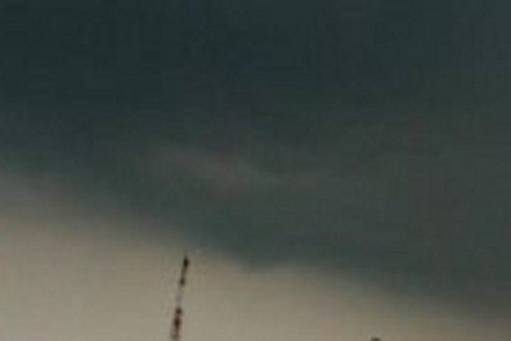Hujan deras sempat ganggu pendaratan Wings Air di Bandara Jambi