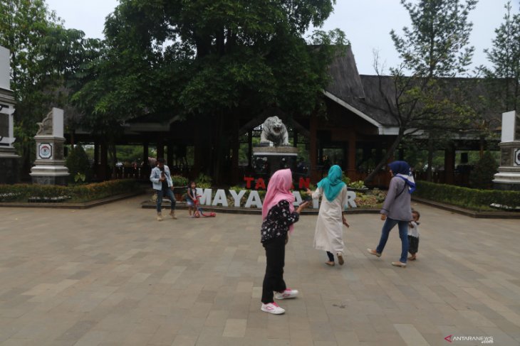 Asyiknya menikmati sore di Taman Maya Datar Purwakarta