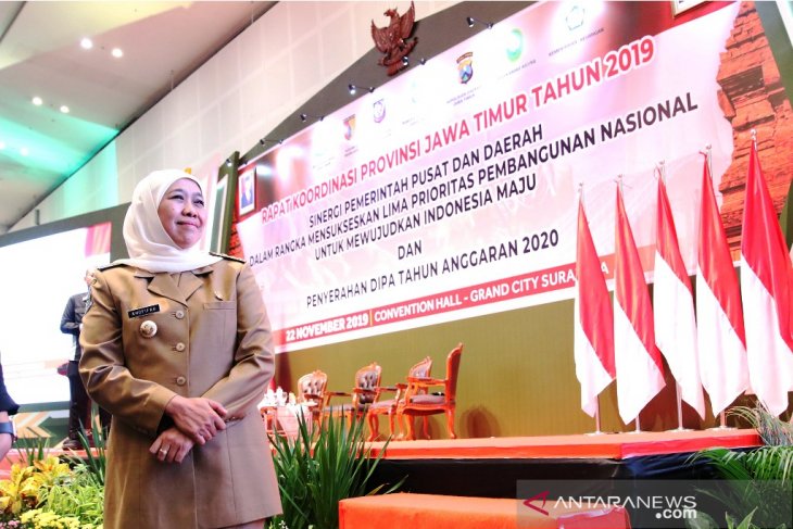 Gubernur Khofifah tanggapi kunker Risma ke luar negeri tanpa APBD