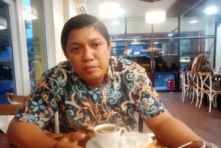 DPRA: Rencana pembelian kendaraan dinas Rp100 miliar harus dibatalkan