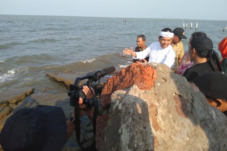 Dedi Mulyadi minta tidak ada eksploitasi kawasan pantai berlebihan