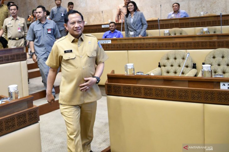 Mendagri pastikan anggaran blanko E-KTP aman