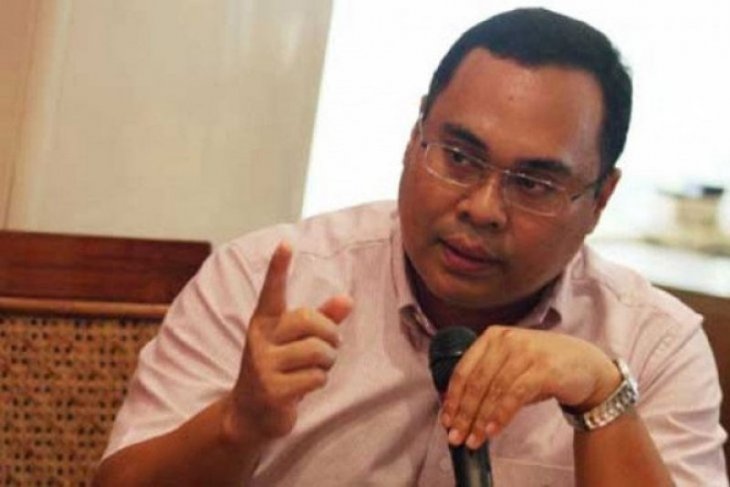 Hikmahanto: Imigrasi perlu lakukan pengecekan atas status Agnes Mo