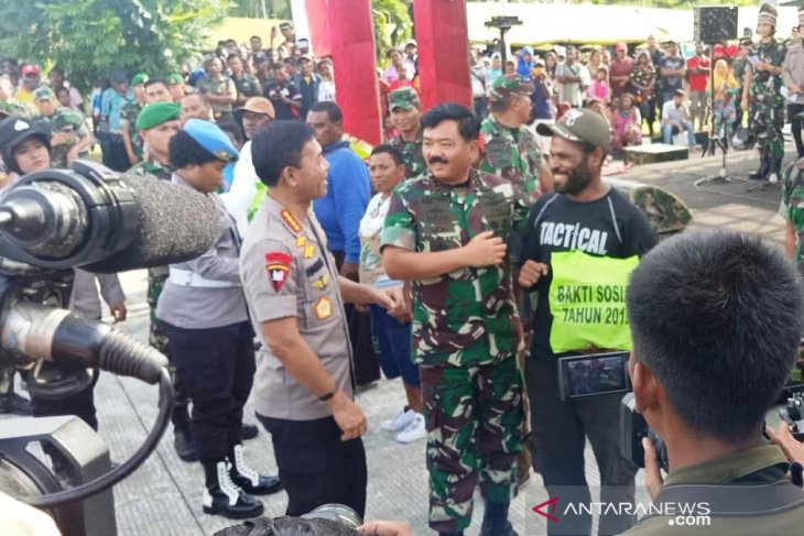 Panglima TNI: Ini kunjungan kerja pertama Kapolri