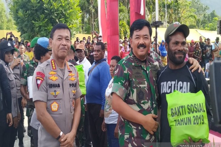 Panglima TNI: Ini kunjungan kerja Kapolri pertama
