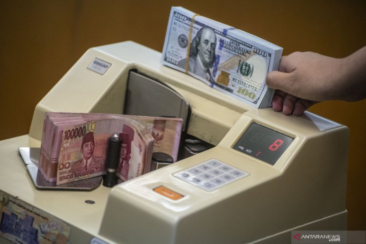 Kurs rupiah menguat di tengah meluasnya perang dagang