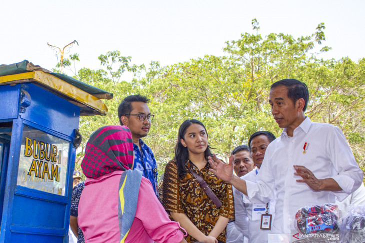 Presiden Jokowi temui nasabah Mekaar