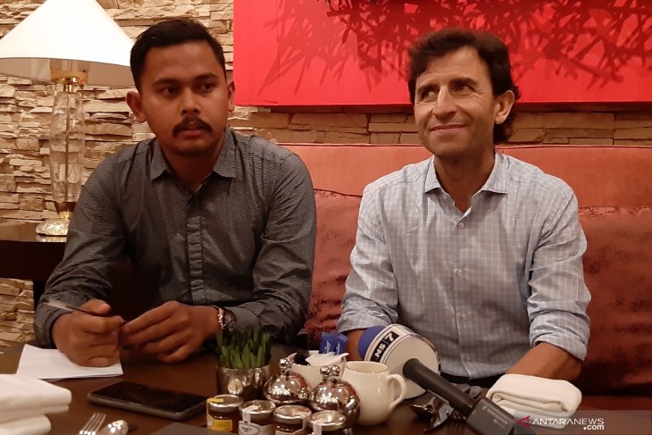 Milla: pelatih garansi 100 persen juara itu pembohong