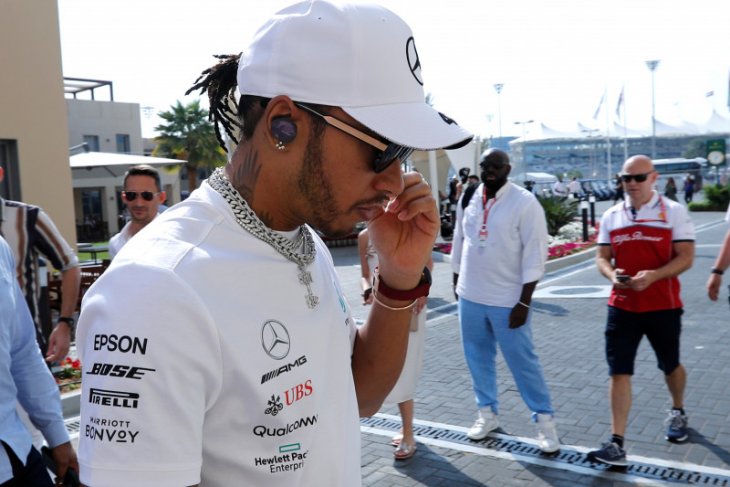 Hamilton juarai GP Abu Dhabi tanpa hambatan