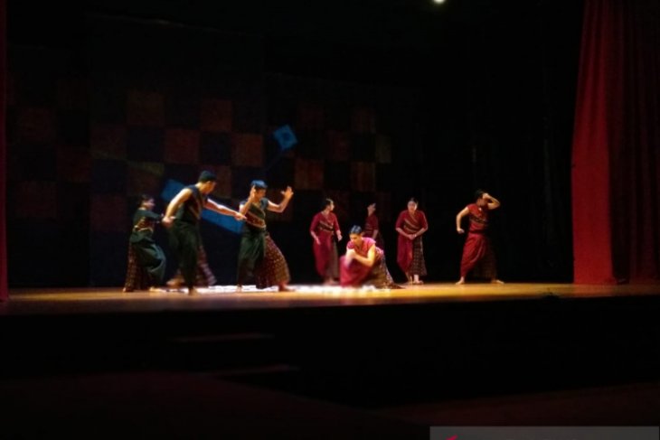 Teater tari