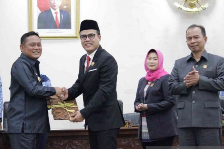 DPRD Bekasi targetkan 25 Raperda tuntas di tahun 2020