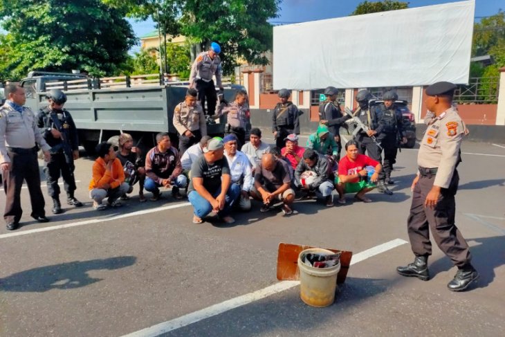 Polda Malut ungkap kasus judi togel resahkan warga di Ternate