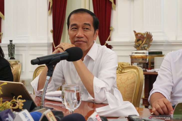 Jokowi: Ganti birokrat dengan