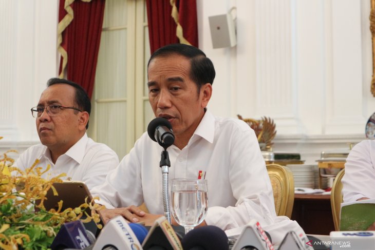 Jokowi tanggapi tiga periode sampai standarisasi da'i