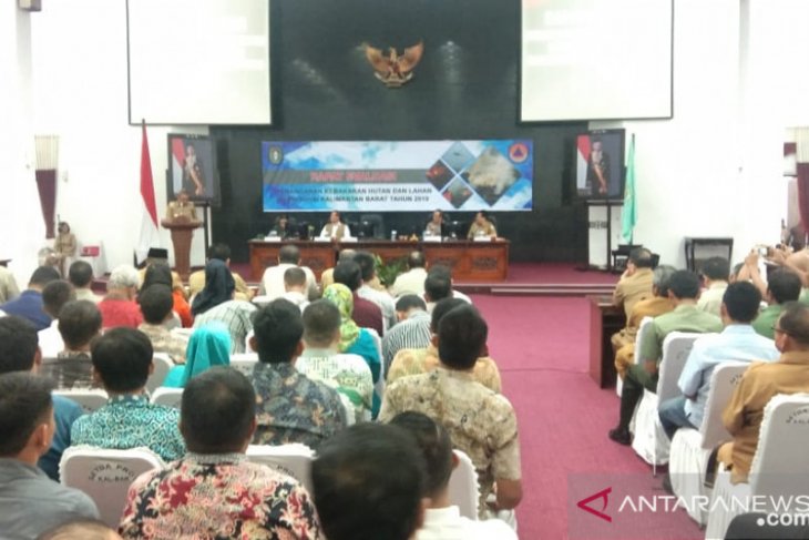 Gubernur Kalbar minta perkebunan kelola lahan dengan