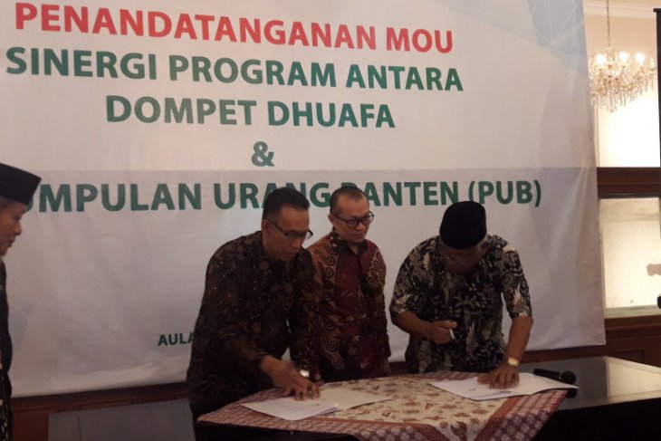 Perkumpulan urang Banten gandeng dompet duafa bantu warga kurang mampu di daerah pinggiran