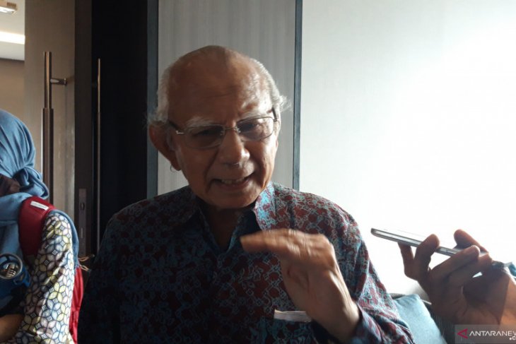 Emil Salim: Jabatan presiden tiga periode berarti kembali ke masa prareformasi
