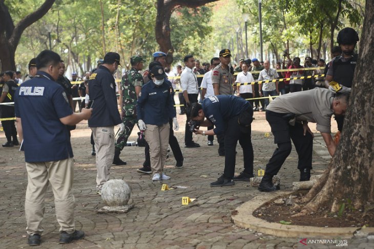 Serma Fajar alami luka parah di tangan kiri akibat ledakan granat di Monas