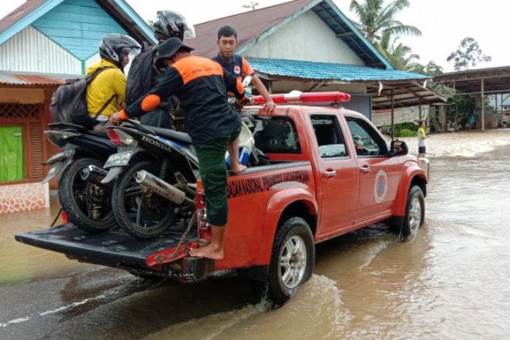 Banjir di Kapuas Hulu rendam Pengkadan dan Boyan Tanjung