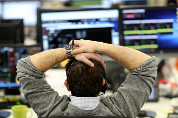 Indeks FTSE-100 Inggris turun 0,82 persen