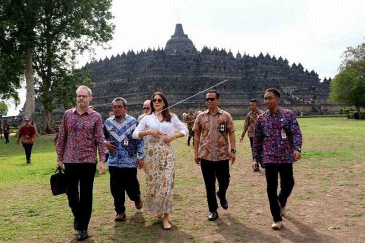 Puteri Kerajaan Denmark kunjungi Borobudur