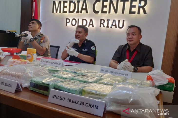 Polda Riau gagalkan peredaran 31,8 kilogram sabu-sabu