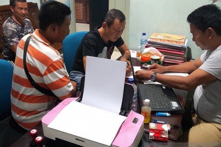 Polda Papua Barat periksa tiga warga Tiongkok terkait penambangan ilegal
