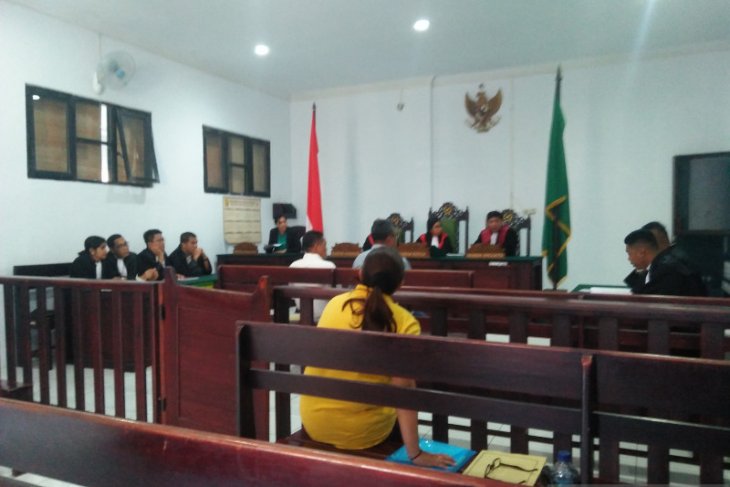 PH minta ancaman hukuman dua tedakwa korupsi diperingan
