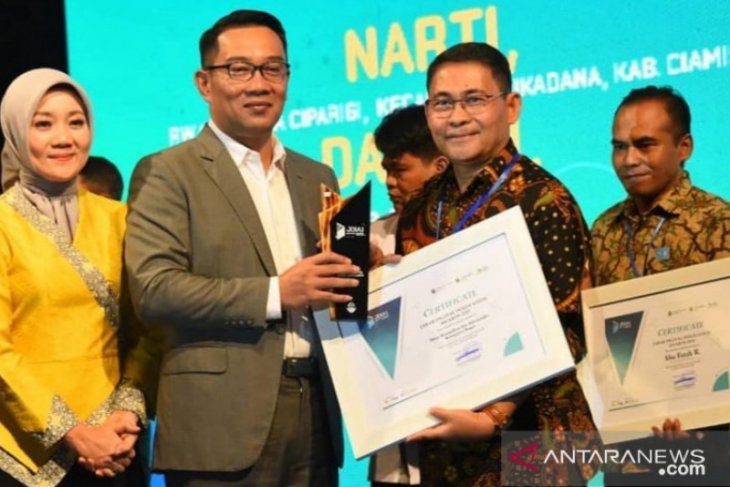 Diskominfo Bogor menerima penghargaan