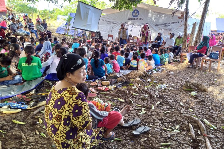 BNPB – BPBD Maluku sosialiasi mitigasi dan penanganan dampak gempa di Ambon