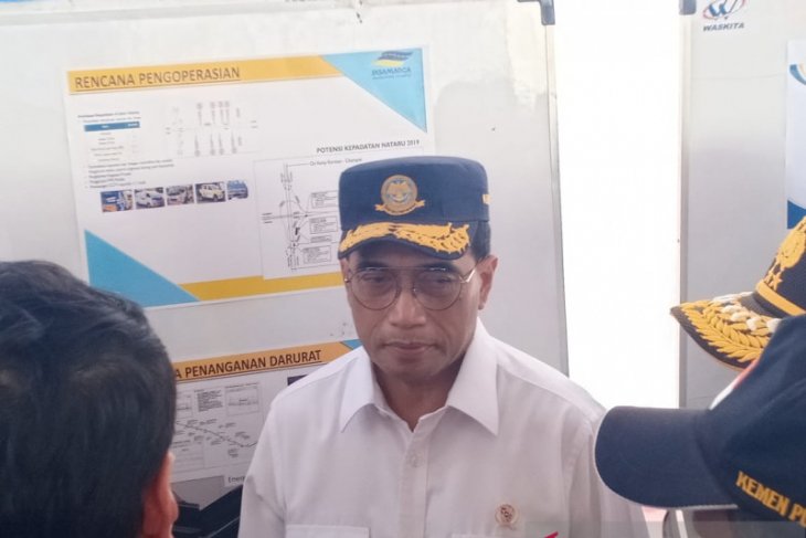 Menhub ingatkan truk kelebihan muatan tidak lewati tol